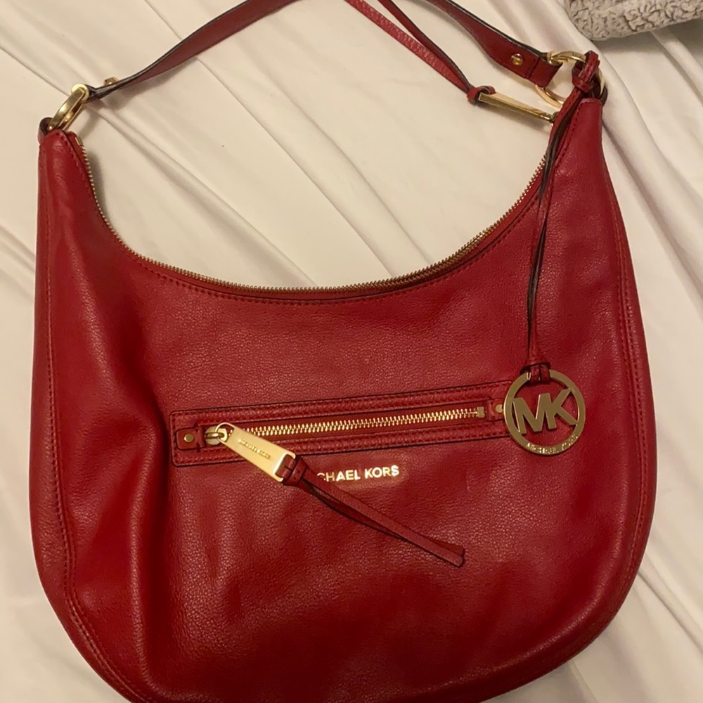 Micheal Kors purse
